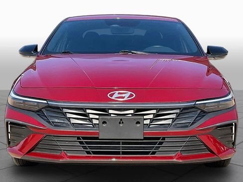 Used 2025 Hyundai Elantra Sport FWD image 5