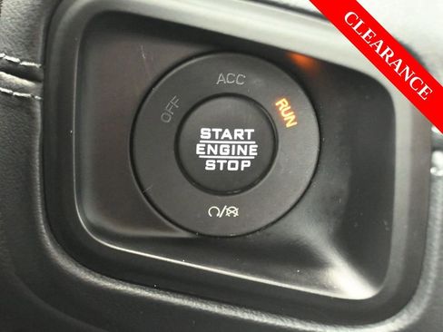 Used 2024 Jeep Wrangler Unlimited Sahara image 24