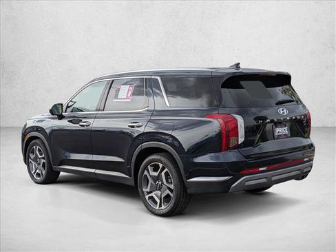 Used 2024 Hyundai Palisade Limited FWD image 8