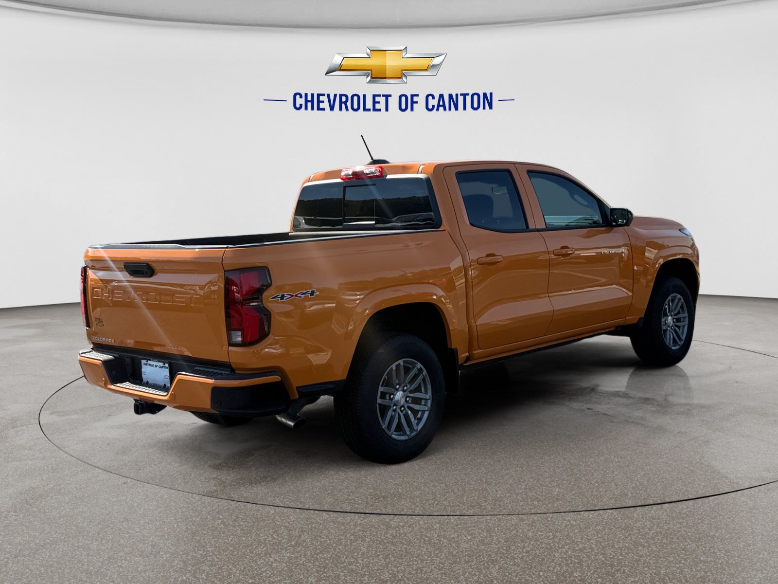 Used 2026 Chevrolet Colorado LT w/ LT Convenience Package AWD/4WD image 5