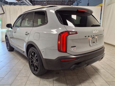 Used 2022 Kia Telluride SX w/ Nightfall Edition Package AWD/4WD image 7