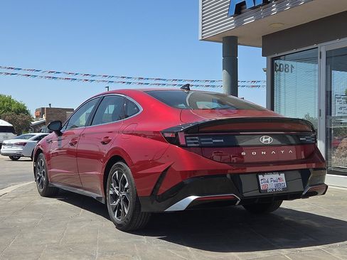 Used 2025 Hyundai Sonata SEL FWD image 4