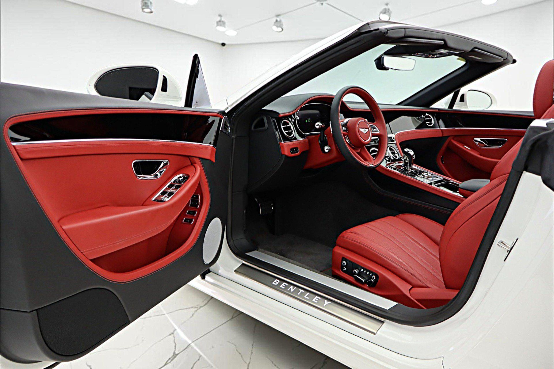 Used 2026 Bentley Continental GT Mulliner AWD/4WD image 45