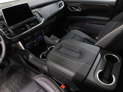 Used 2024 Chevrolet Tahoe Premier w/ Premium Package image 71