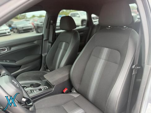 Used 2025 Honda Civic Sport image 14