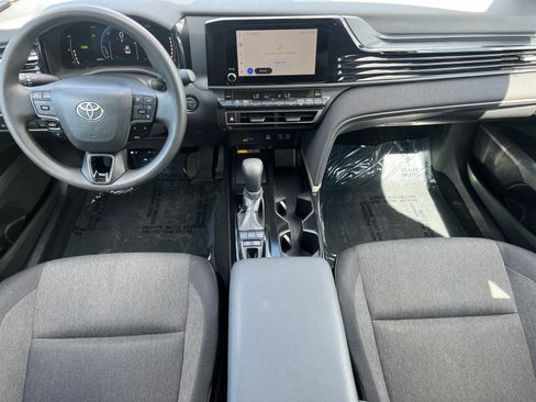 Used 2025 Toyota Camry LE FWD image 24