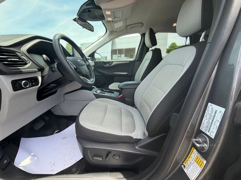 Used 2024 Ford Escape Active AWD/4WD image 17