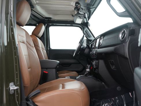 Used 2022 Jeep Wrangler Unlimited Sahara w/ Cold Weather Group image 11