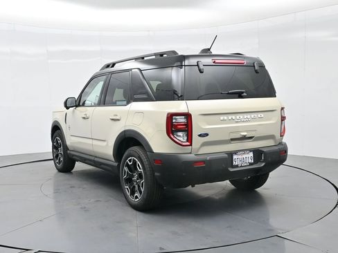 Used 2025 Ford Bronco Sport Outer Banks w/ Outer Banks Tech Package+ image 8