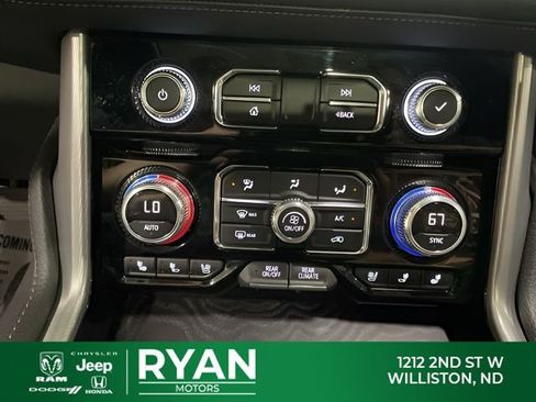 Used 2021 GMC Yukon XL Denali AWD/4WD image 23