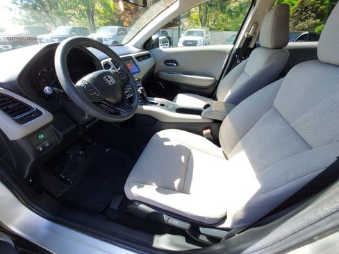 Used 2016 Honda HR-V EX image 7