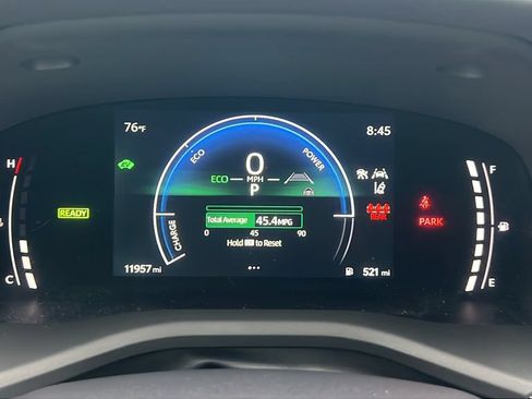 Used 2025 Toyota Camry SE FWD image 23