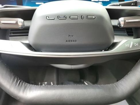 Used 2024 Lucid Air Touring AWD/4WD image 38