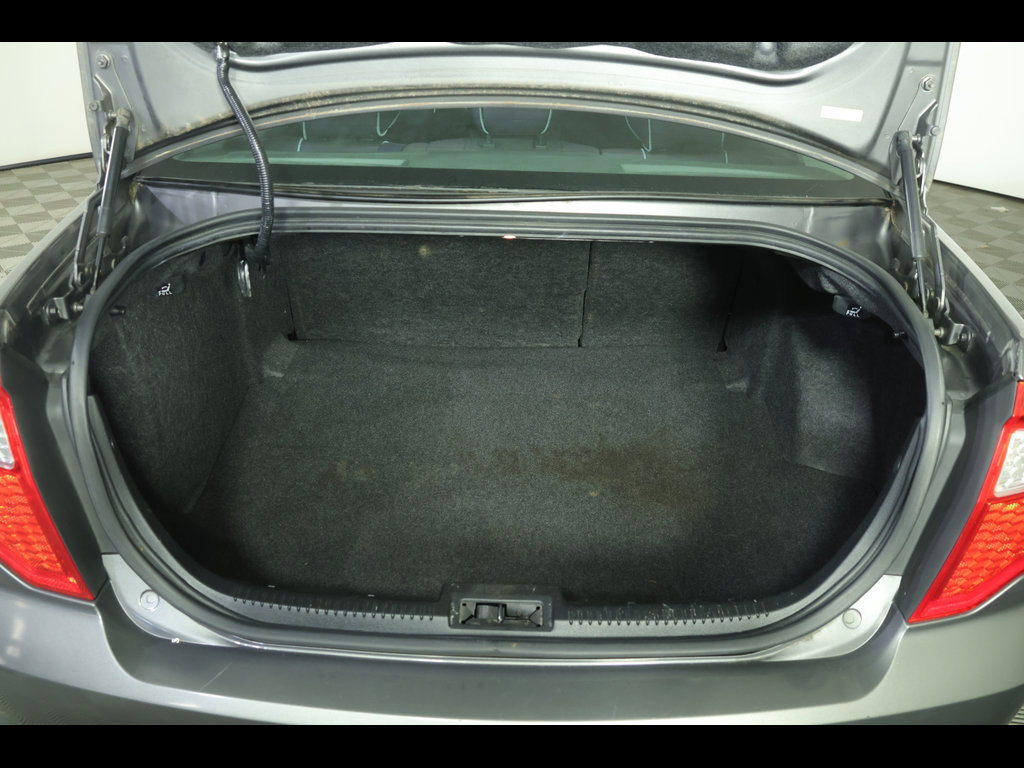 Used 2011 Ford Fusion SE w/ 202A Rapid Spec Order Code FWD image 9