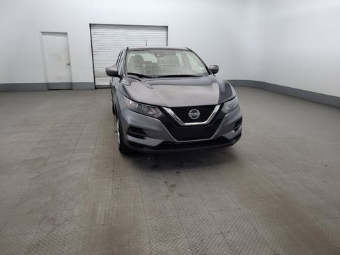 Used 2020 Nissan Rogue Sport S image 14