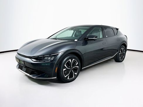 Used 2024 Kia EV6 Wind w/ Wind Technology Package AWD/4WD image 3