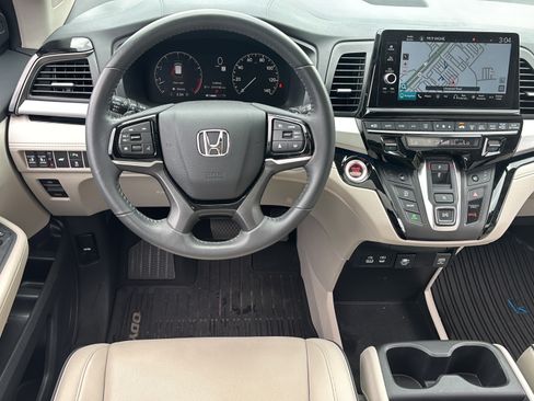 Certified 2025 Honda Odyssey Touring image 13
