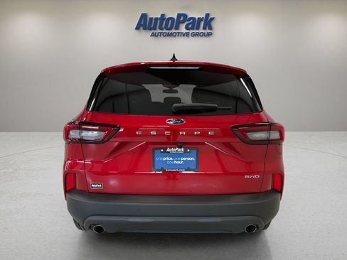 Used 2025 Ford Escape ST-Line w/ Tech Pack #1 AWD/4WD image 7