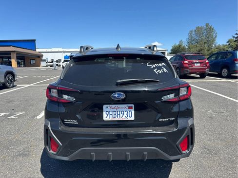 Used 2024 Subaru Crosstrek 2.0i Premium w/ Crosstrek Mirror Package AWD/4WD image 6