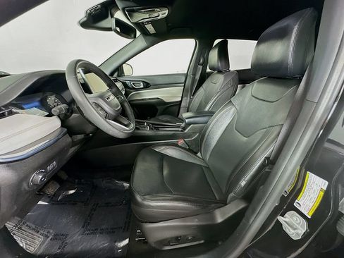 Certified 2023 Jeep Compass Limited AWD/4WD image 29