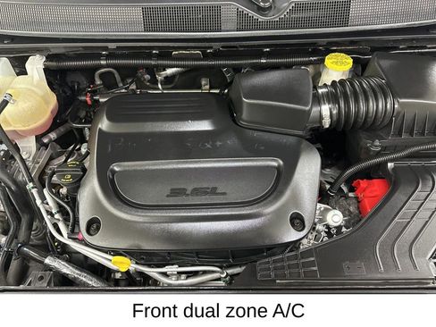 Used 2022 Chrysler Pacifica Limited FWD image 20