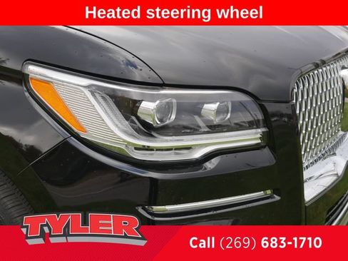Used 2022 Lincoln Navigator Reserve AWD/4WD image 10