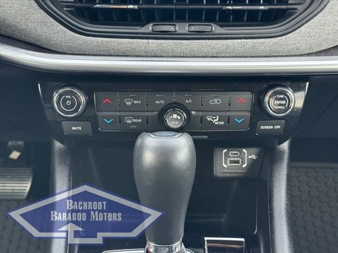 Used 2022 Jeep Compass Latitude w/ Sun and Sound Group image 18