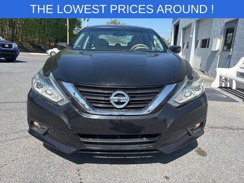 Used 2018 Nissan Altima 2.5 SV image 2