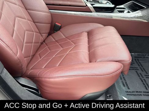 Used 2025 BMW 760i xDrive w/ Executive Package image 15