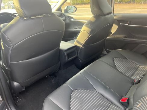 Used 2024 Toyota Camry SE FWD image 10