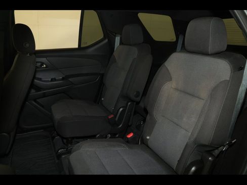 Used 2022 Chevrolet Traverse LT w/ LPO, Floor Liner Package image 7