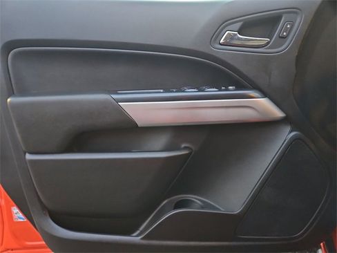 Certified 2020 Chevrolet Colorado ZR2 w/ ZR2 Dusk Special Edition image 20