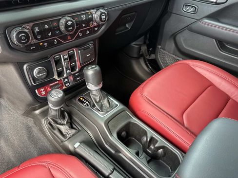 Used 2024 Jeep Wrangler Unlimited Rubicon 392 AWD/4WD image 24