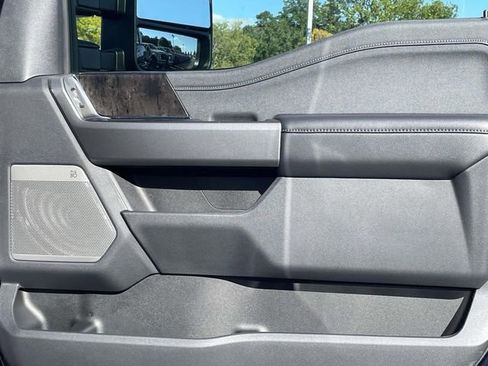 New 2025 Ford F250 Lariat w/ Lariat Ultimate Package image 28