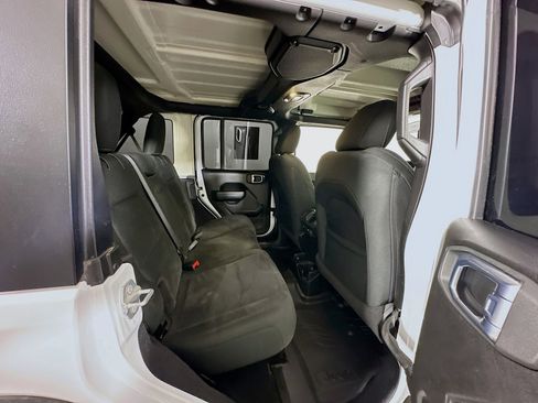 Used 2022 Jeep Wrangler Willys image 28
