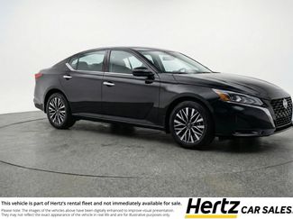 Used 2025 Nissan Altima 2.5 SV video 1