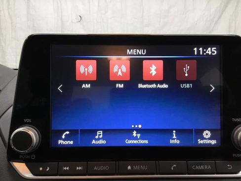 Used 2024 Nissan Sentra SV image 28