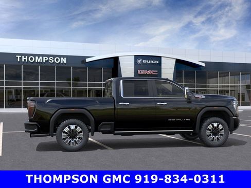 New 2025 GMC Sierra 2500 Denali w/ Denali Reserve Package image 5