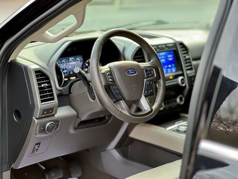 Used 2020 Ford Expedition XLT w/ Equipment Group 202A image 11