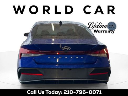 Used 2024 Hyundai Elantra SEL FWD image 6