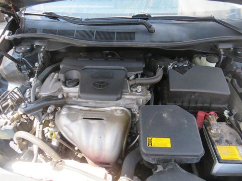 Used 2015 Toyota Camry SE image 29