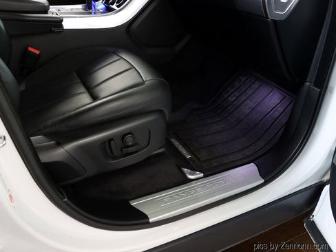 Used 2021 Land Rover Range Rover Sport HST image 39