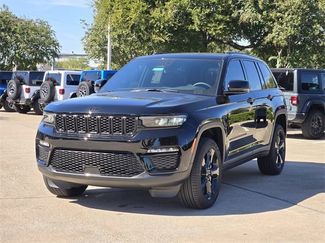 New 2025 Jeep Grand Cherokee Limited w/ Black Appearance Package video 2
