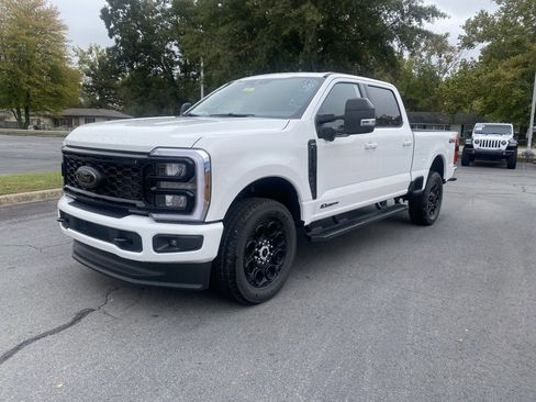 New 2026 Ford F350 Lariat w/ Black Appearance Package image 3