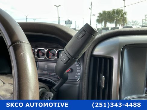 Used 2018 Chevrolet Silverado 1500 LT w/ All Star Edition AWD/4WD image 24