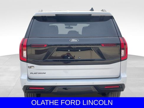 New 2026 Ford Expedition Platinum w/ Stealth Appearance Package image 4