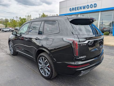 Used 2024 Cadillac XT6 Sport w/ Technology Package AWD/4WD image 3