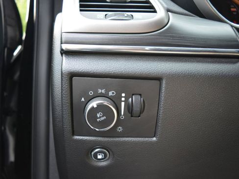 Used 2019 Jeep Grand Cherokee Limited RWD image 35
