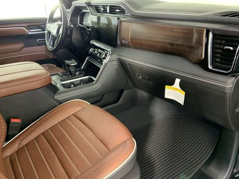 Used 2025 GMC Sierra 1500 Denali Ultimate image 33