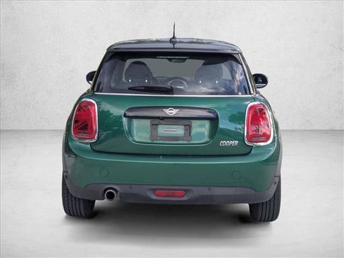 Used 2021 MINI Cooper 2-Door Hardtop w/ Driver Assistance Package FWD image 6